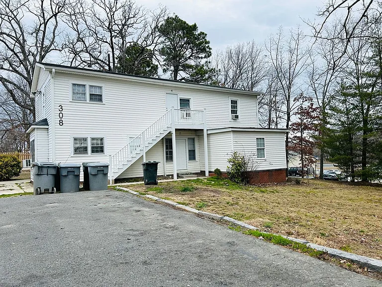 308 W Kivett St — Photo 40