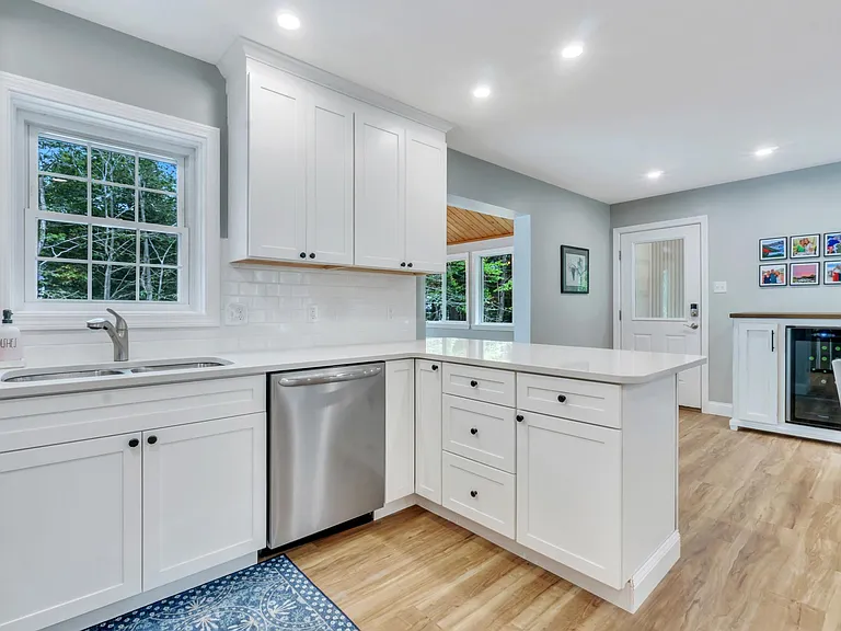 13 Dean Rd — Photo 9
