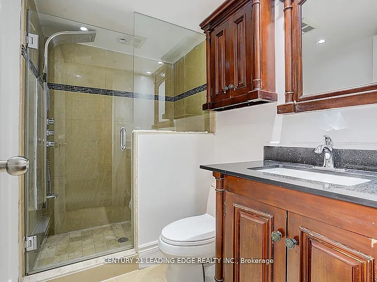 1001 Bay St #514 — Photo 26