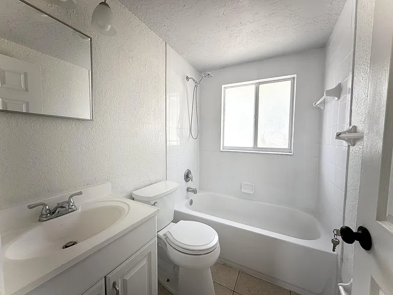 4525 Nimmer Dr — Photo 10