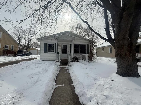 1026 Bancroft St, Port Huron, MI 48060