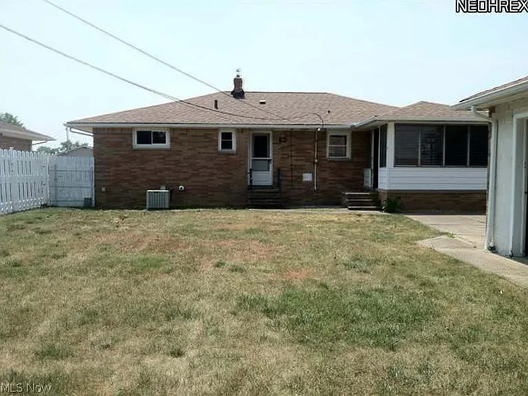 1690 Hope Haven Dr — Photo 4