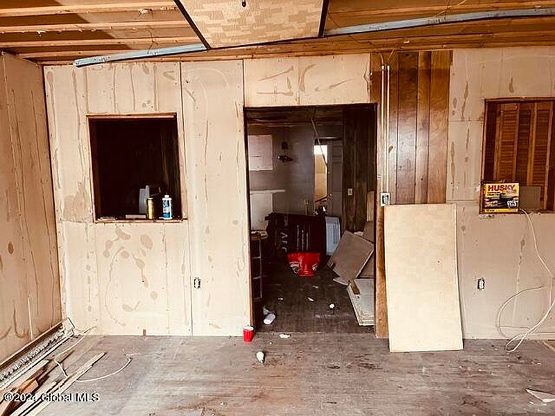 4th image of 619 3rd Street