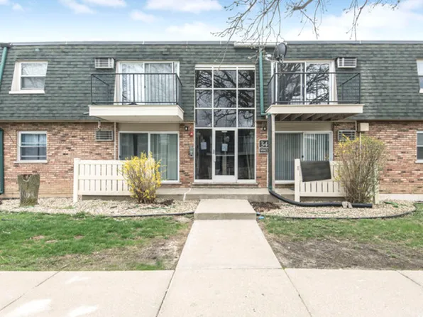 9962 S 84th Ter #34-304, Palos Hills, IL 60465