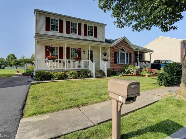 16 Brian Dr, Carlisle, PA 17015