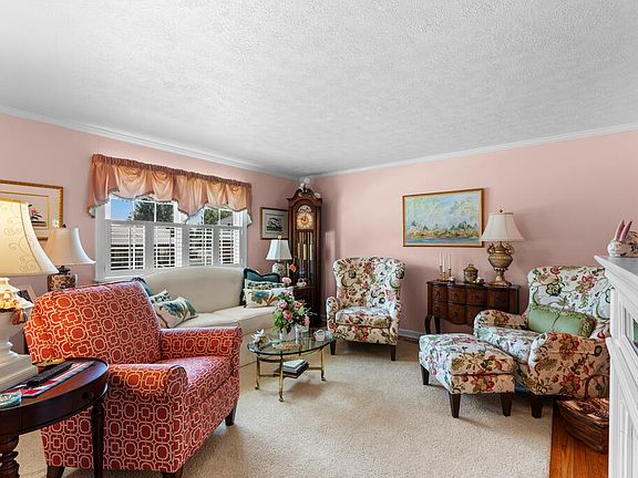 5th image of 204 BLANEY AVENUE