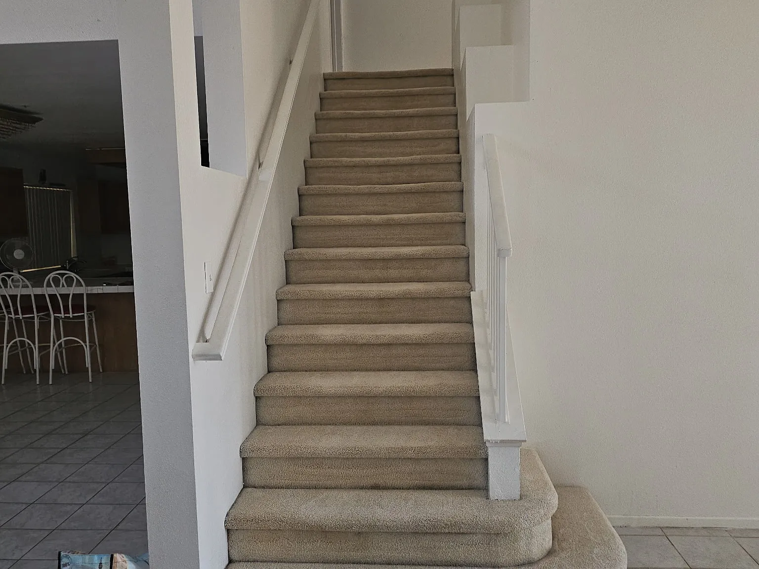 4 bed, 2.5 bath, 1662 sqft, $3,000 — Photo 3