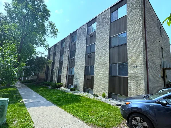 Studio Available Now! ~Blocks from the Capitol Square~