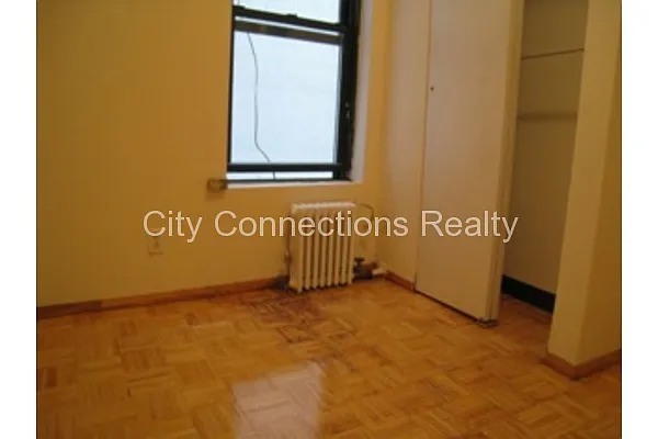 Rented by City Connections Realty | media 15