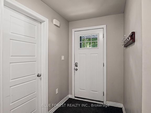 3rd image of 21 Charles St