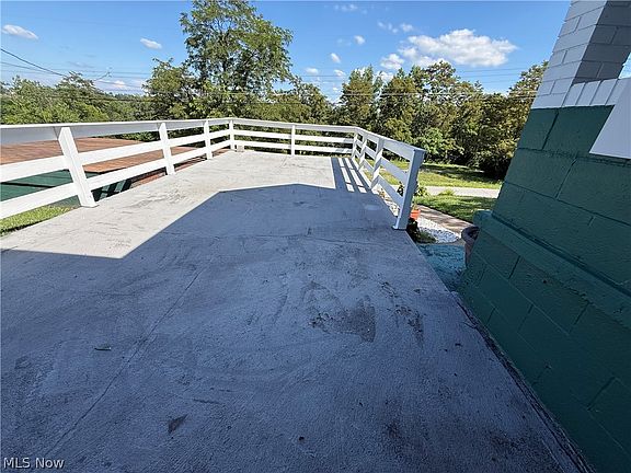 2nd image of 141 Warren Ln