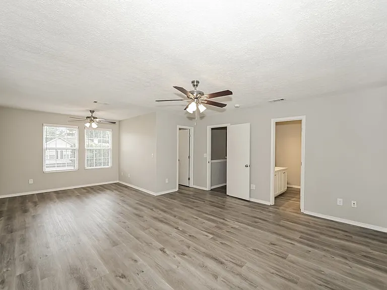807 General Barksdale Dr — Photo 10