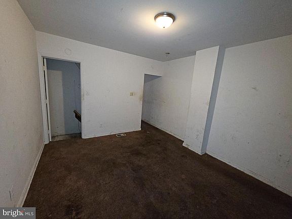 5th image of 2420 Etting St
