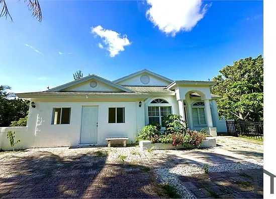 16317 Okeechobee Blvd — Photo 7
