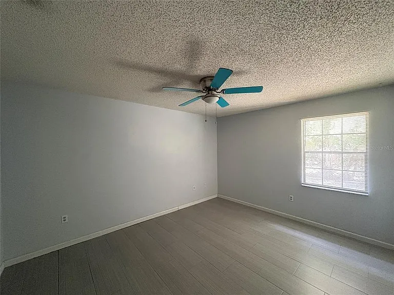 411 Garden Dr #1 — Photo 10