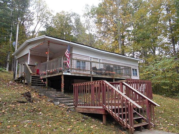 2nd image of 369 Fentress Hideout Ln