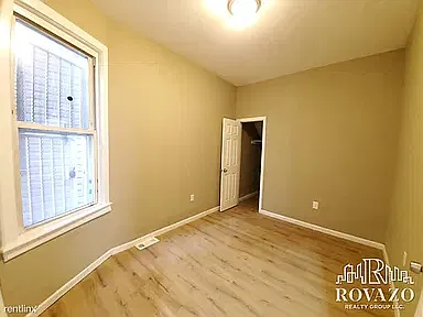3 bed, $2,350 — Photo 4