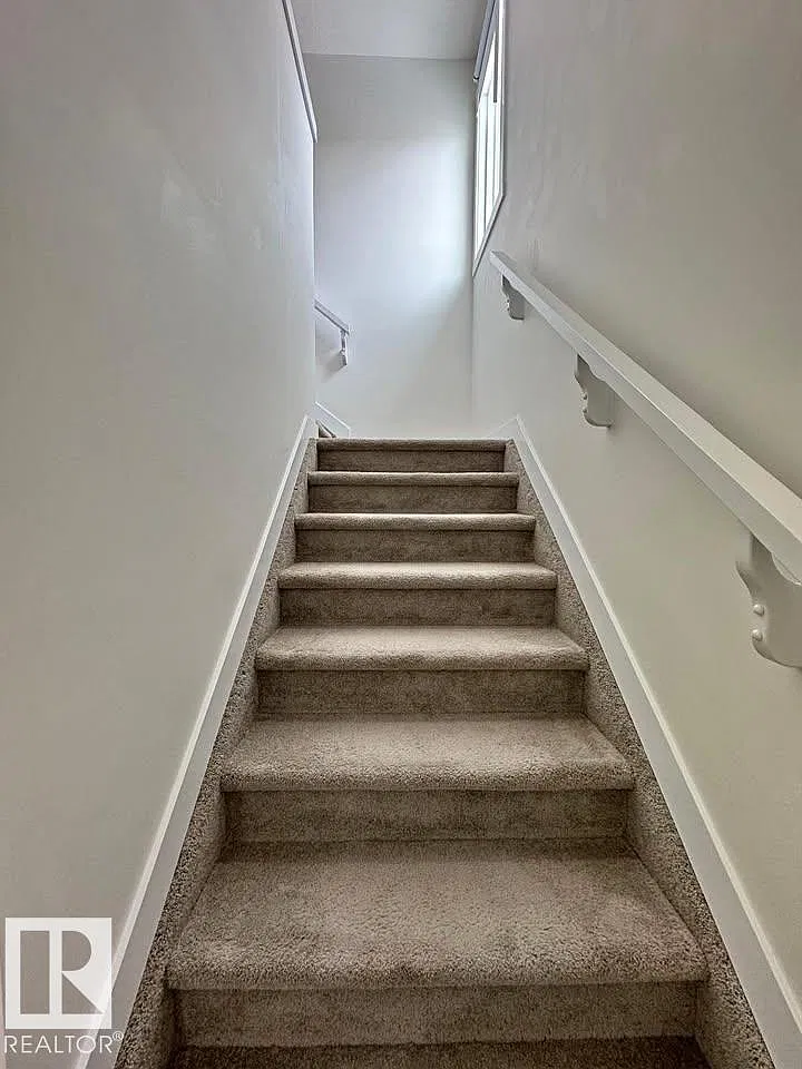 3 bed, 2.5 bath, 1561 sqft, $2,200 — Photo 4