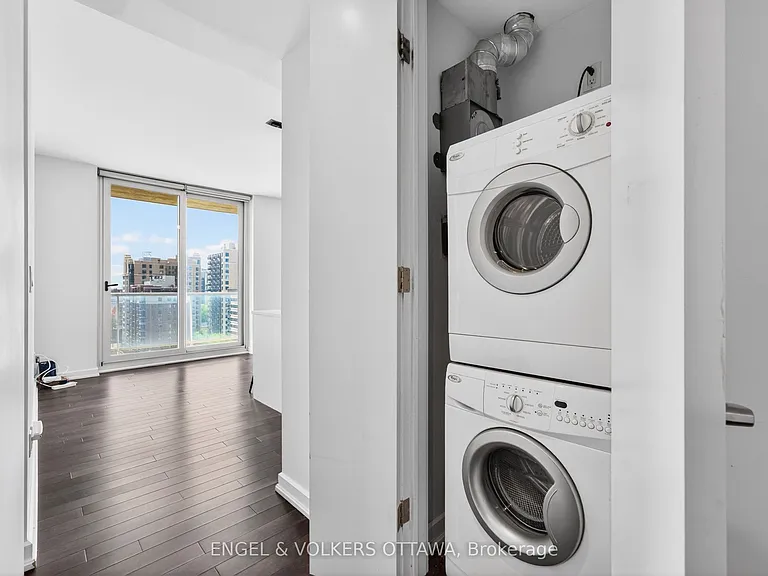300 Lisgar St #1210 — Photo 4