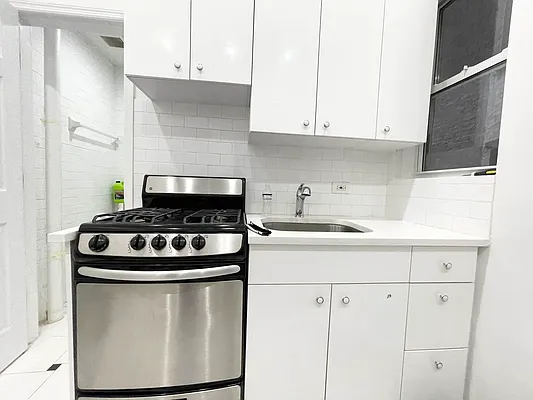 Rented by Century 21 Premier  | media 9