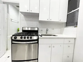 Rented by Century 21 Premier 