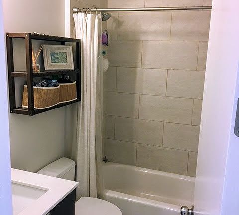 4th image of 4016 N Kenmore Ave APT 3R