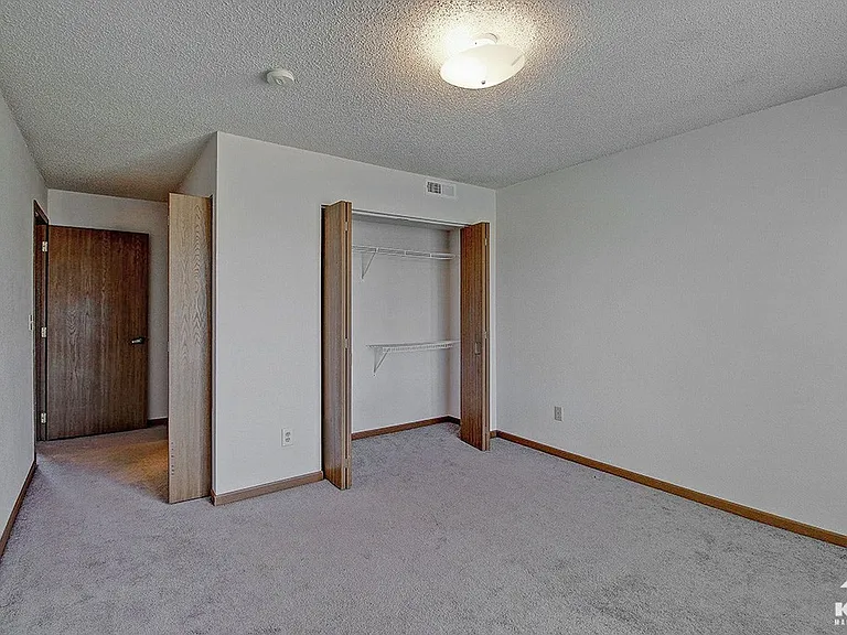 Prairie Village Residences — Photo 10