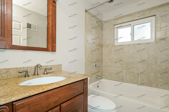 11005 Patsy Dr — Photo 11