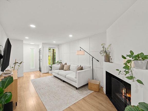 4th image of 5928-5930 Rye Way