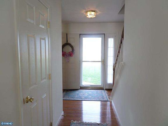4th image of 129 Cooper Ln