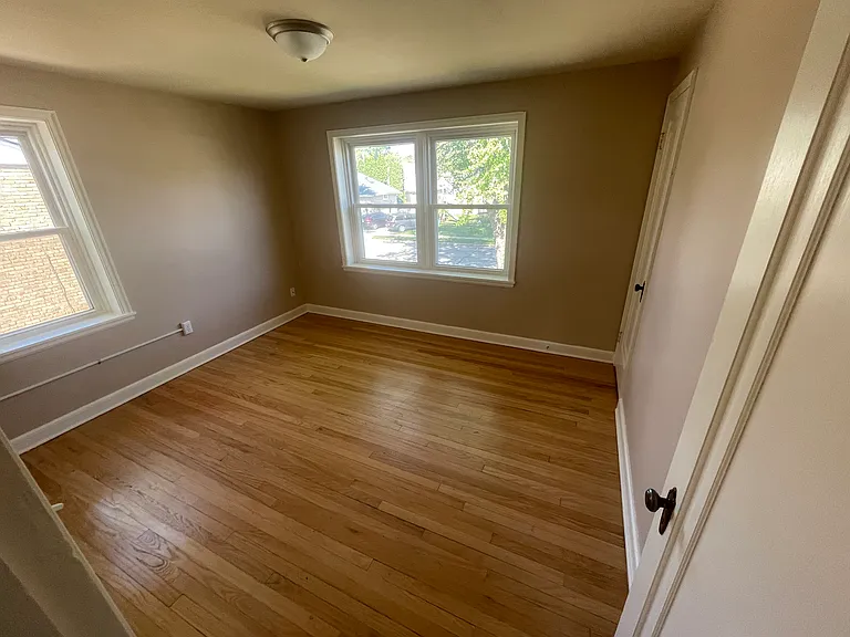 708 Scott Ave — Photo 7