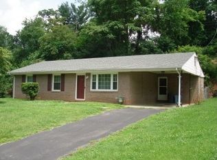 880 Lauderdale Ave, Vinton, VA 24179
