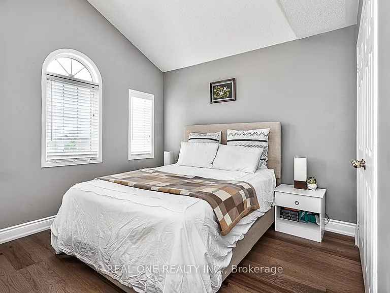 5881 Blue Spruce Ave — Photo 18