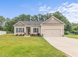 110 Quail Hollow Dr, Jacksonville, NC 28540