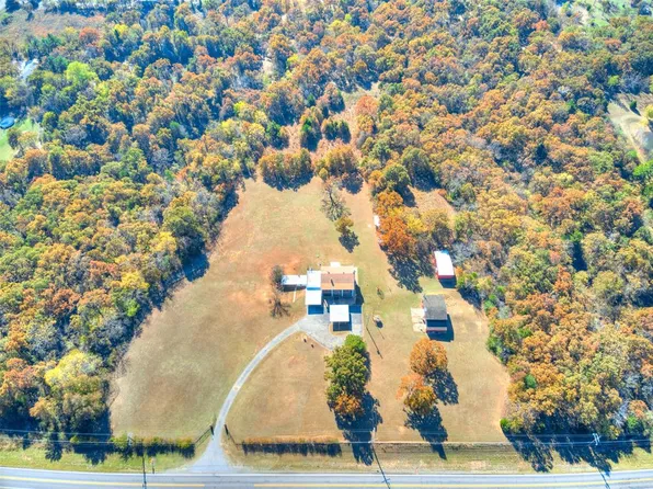29805 SE 29th St, McLoud, OK 74851
