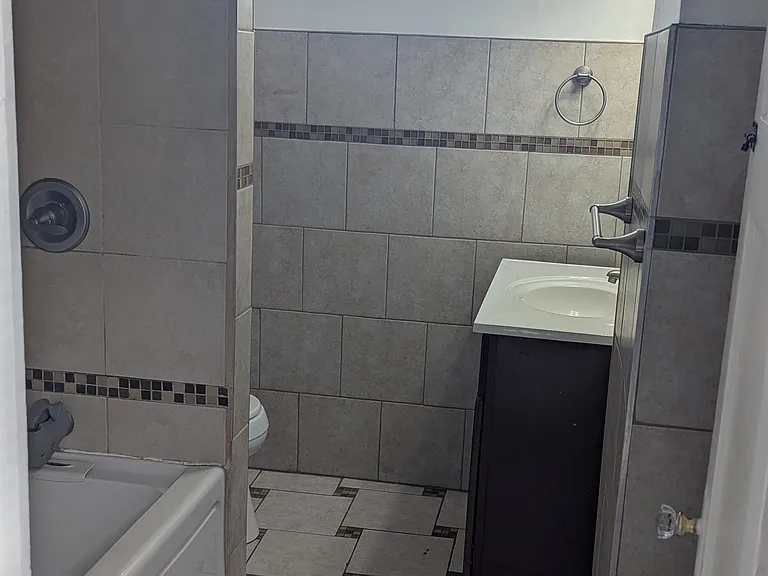 7445 McClure Ave — Photo 16