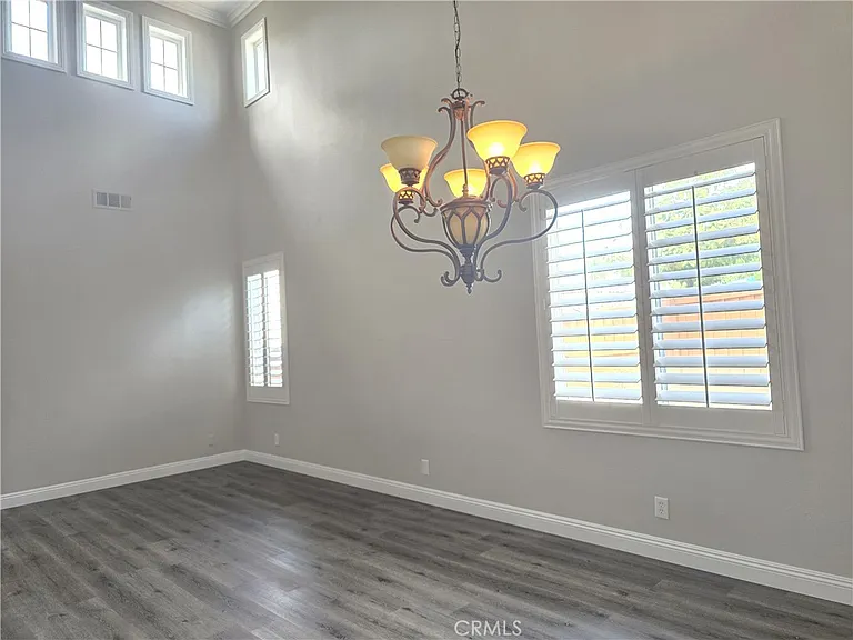 31361 Congressional Dr — Photo 20