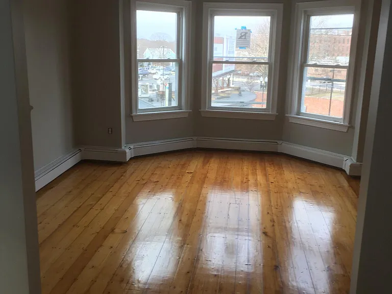 394 Centre St #3 — Photo 6