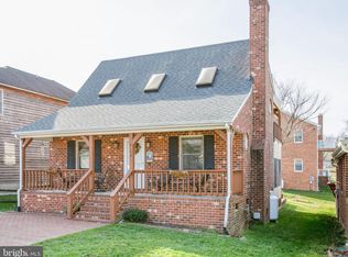 6104 1st St, King George, VA 22485
