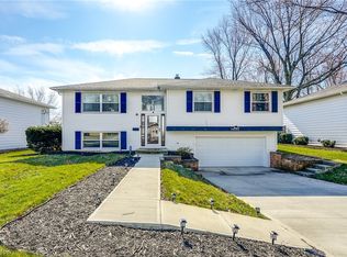 36582 Lakehurst Dr E, Eastlake, OH