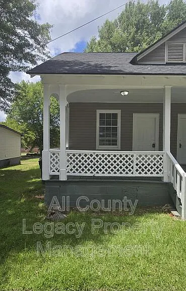 31 Ivy St #A — Photo 1