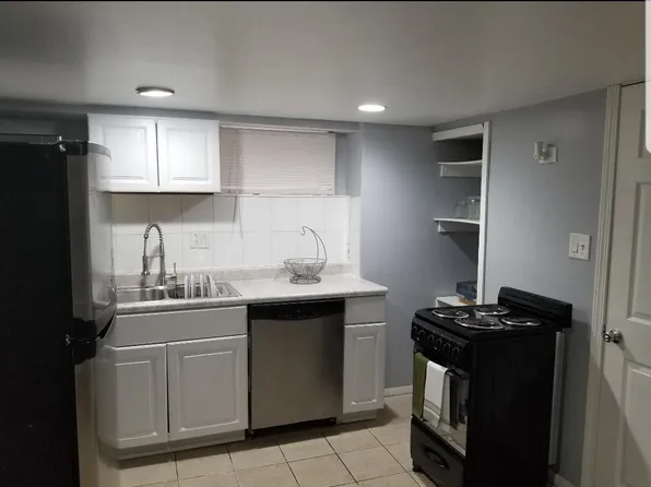 (undisclosed Address), Chicago, IL 60641