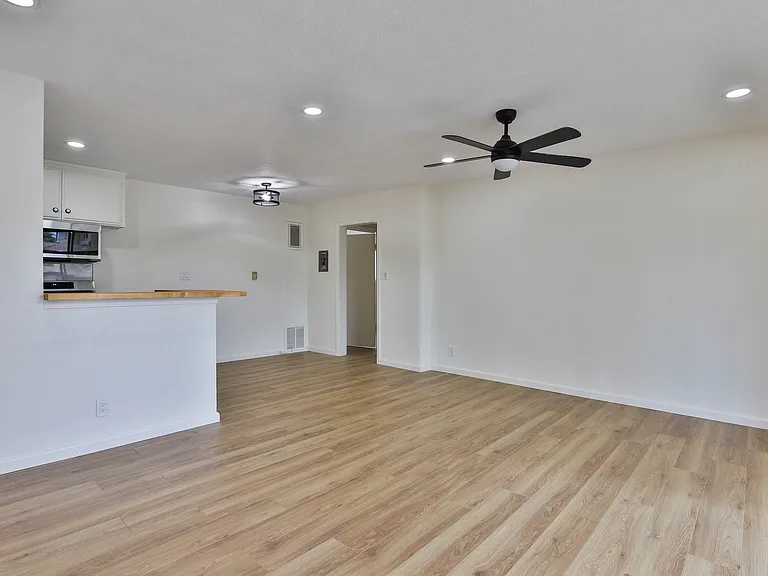 4076 Jackson Ave #1 — Photo 7