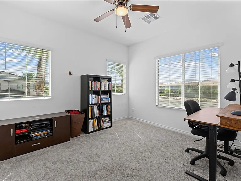 237 Callen Falls Ave #2011 — Photo 24
