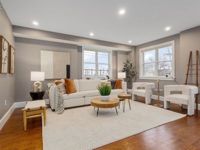 198 California St #1, Newton, MA, 02458