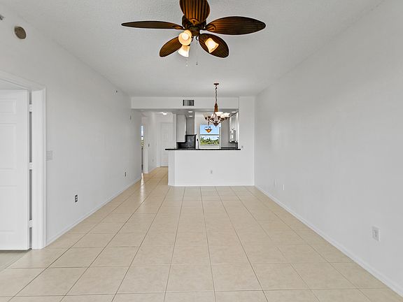 3rd image of 27 Royal Palm Way Unit 503