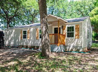 5032 Sherwood Dr, River Oaks, TX 76114