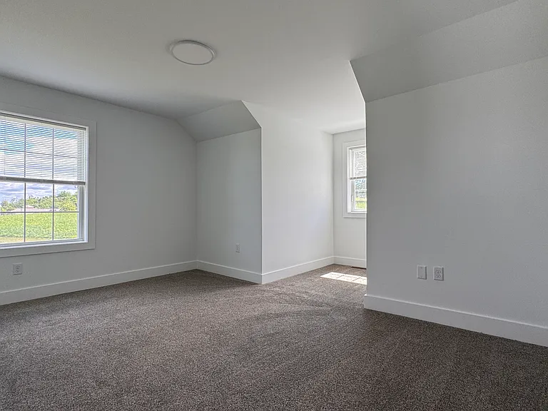 19 Burk Ct — Photo 5