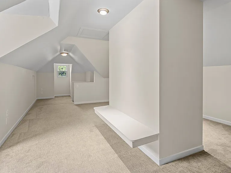 9520 SW Cypress St — Photo 24