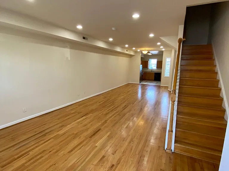 1514 W Cary St — Photo 7